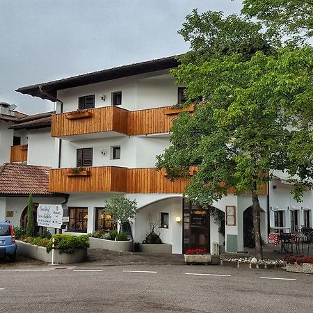Gasthof Zur Muhle Hotell Ora / Auer Exteriör bild