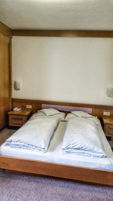 Gasthof Zur Muhle Hotell Ora / Auer Exteriör bild
